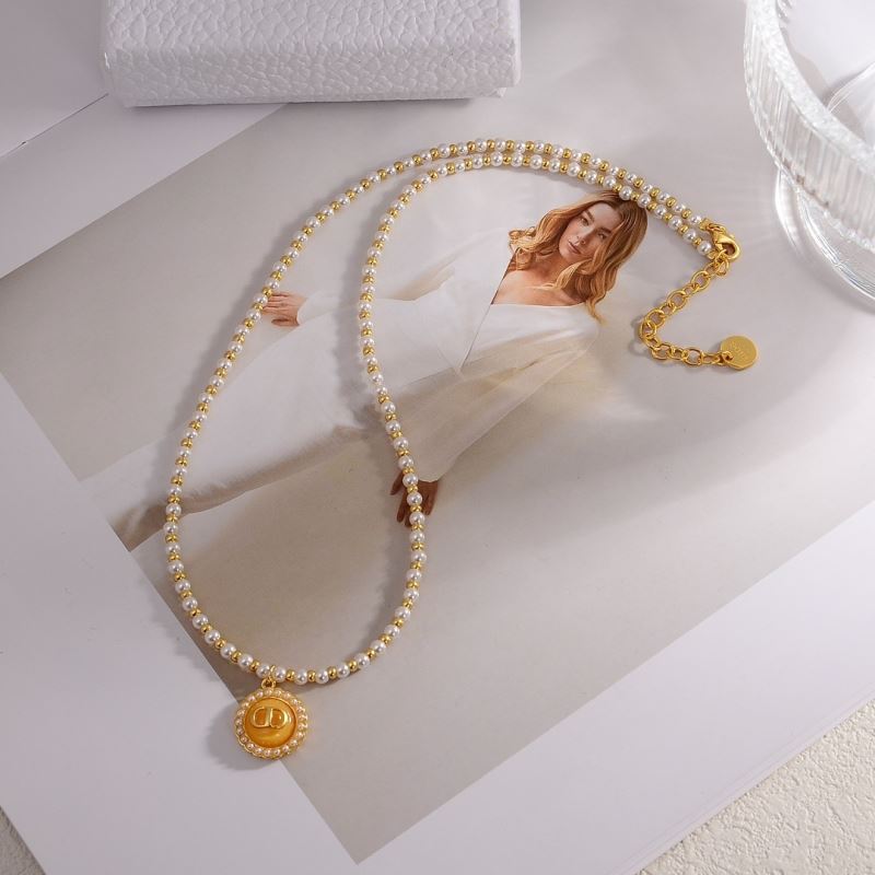 chr1st1an D10r necklaces